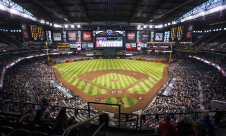 Arizona Diamondbacks Chase Field 450x270 - Brote de Covid-19 cancela dos partidos en MLB