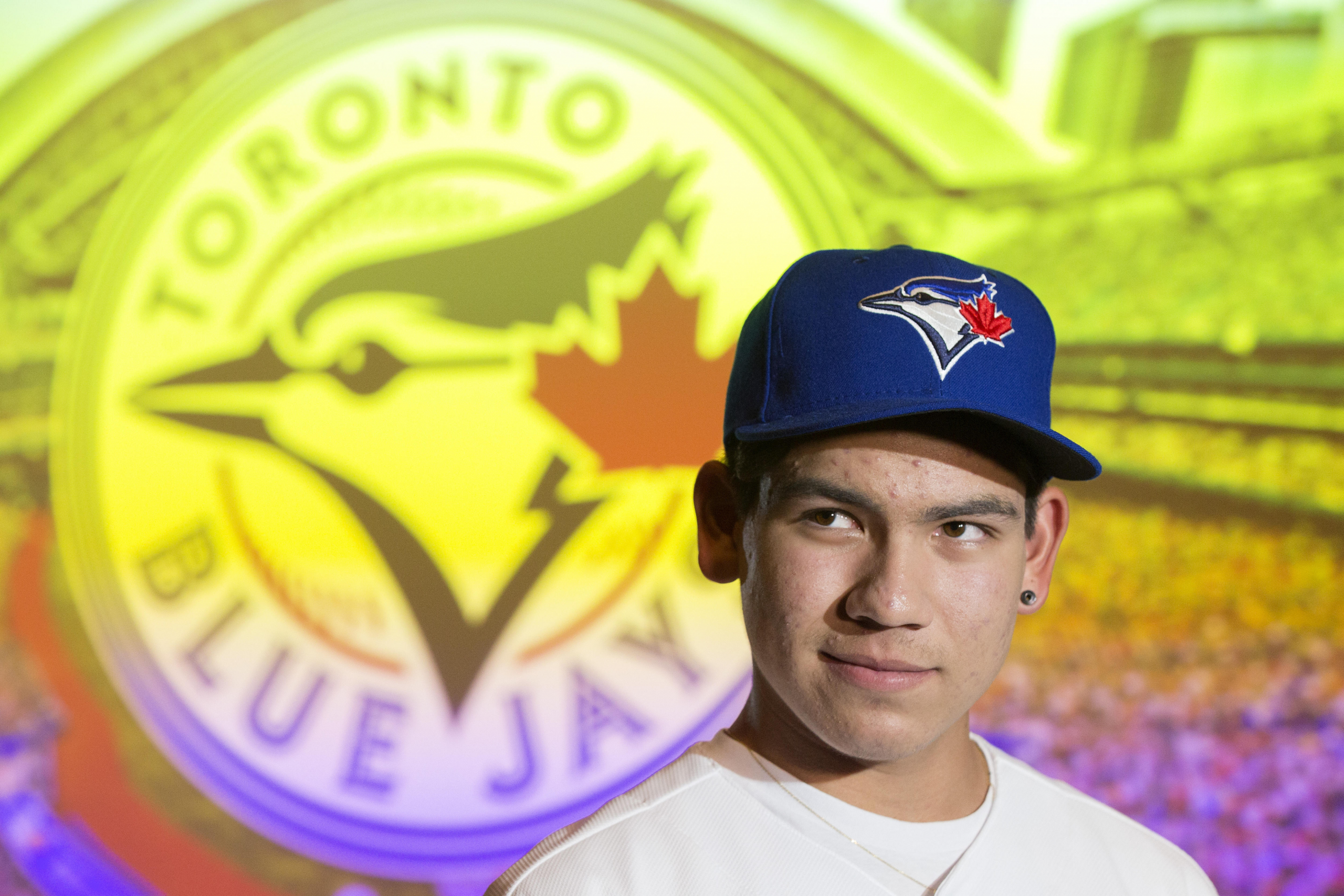 wp image 5554 scaled - Pitcher brasileño de 16 años firma con los Azulejos de Toronto