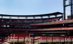 empty MLB stadium 1040x572 1 300x180 - De nueva cuenta Cardinals ve suspendido su partido por contagios de Covid-19