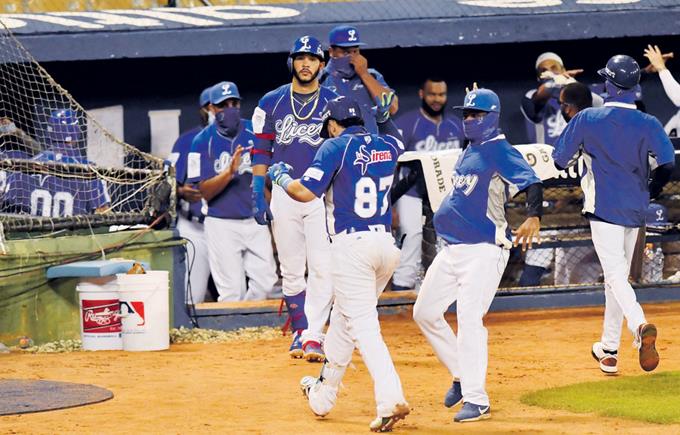 Licey - Covid-19 ataca a la Liga Dominicana